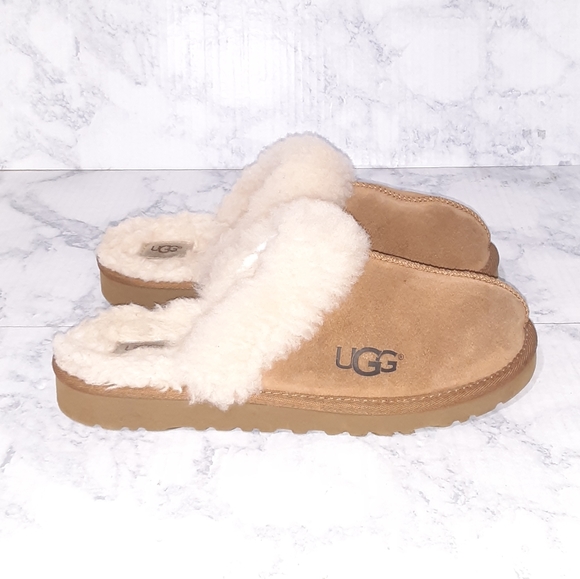ugg cozy slippers size 5